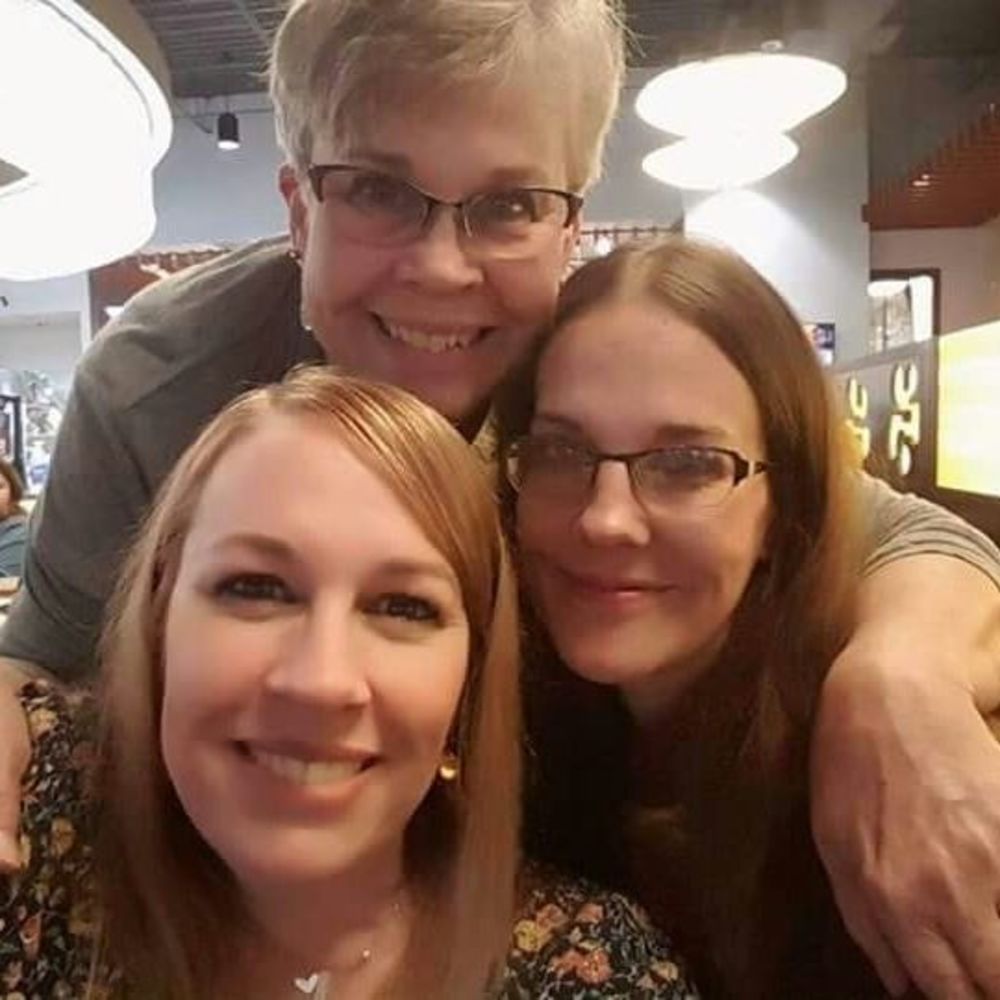 Meet your Posher, Angela